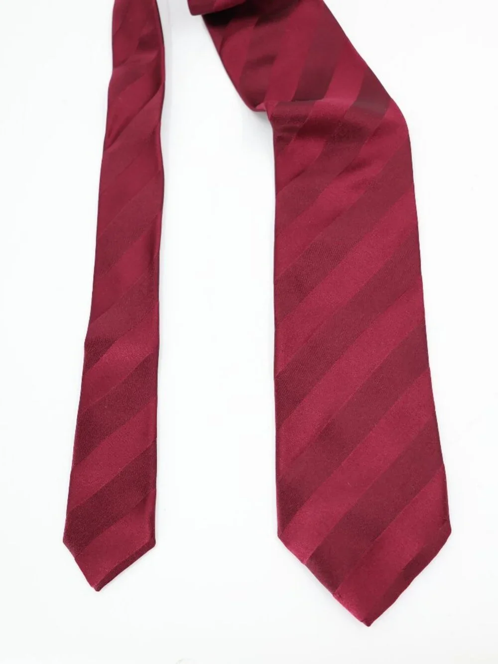 Brioni Tie Men's w3.5 L62 Silk Necktie Striped Hand Made in Italy Burgundy